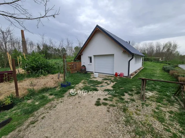 Eladó üdülő és hétvégi ház Szerecseny 151 nm