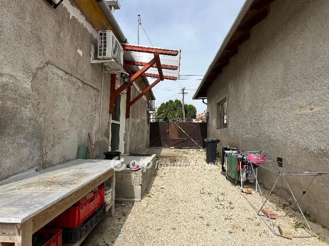 Eladó ház Kup 73 nm