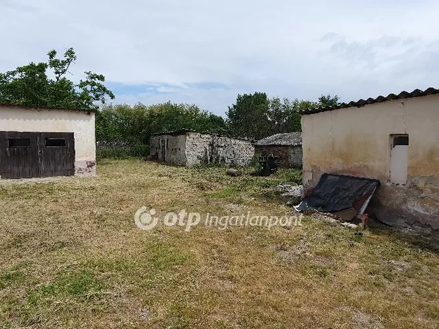 Eladó ház Kerta 86 nm