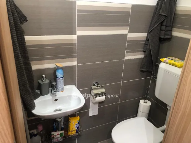 Eladó lakás Ajka 77 nm