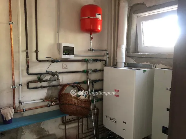 Eladó lakás Ajka 77 nm