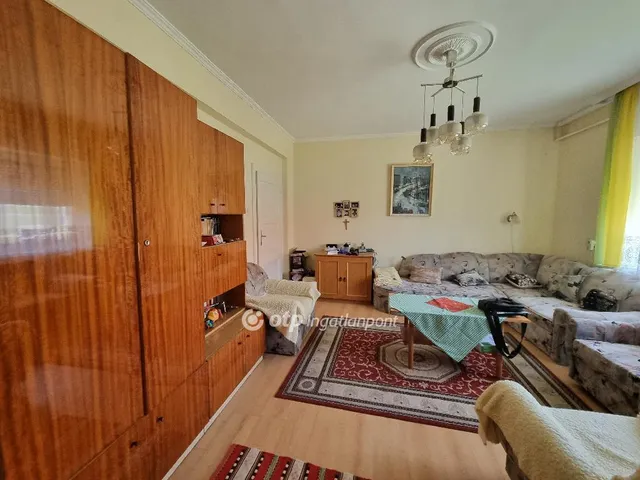 Eladó lakás Pápa 50 nm