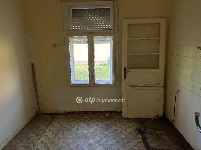 Eladó ház Tét 90 nm