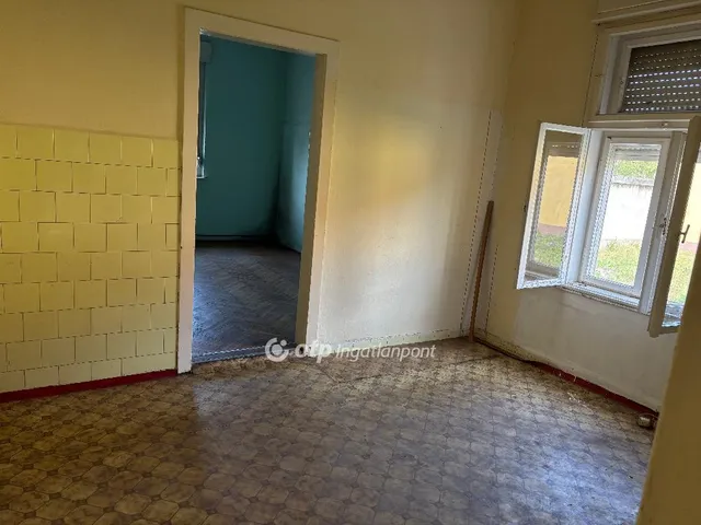 Eladó ház Tét 90 nm