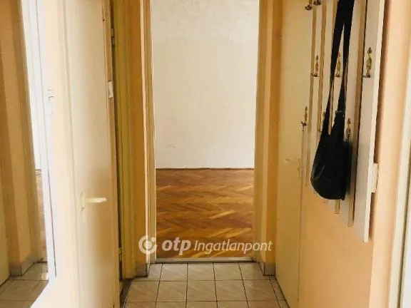 Eladó lakás Ajka 63 nm