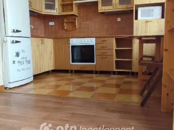 Eladó lakás Pápa 35 nm