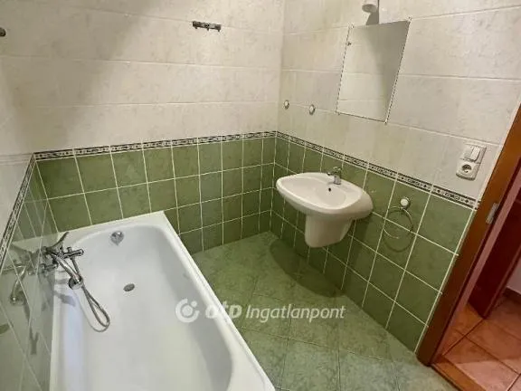 Eladó lakás Pápa 51 nm