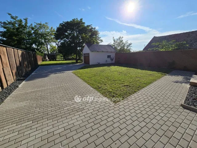 Eladó ház Béb 107 nm