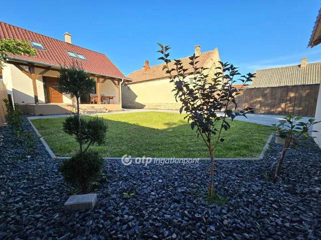 Eladó ház Béb 107 nm