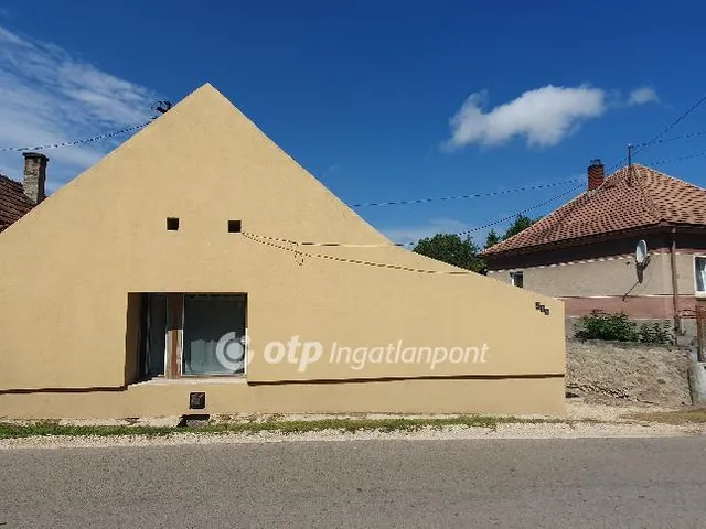 Eladó ház Ajka 41 nm