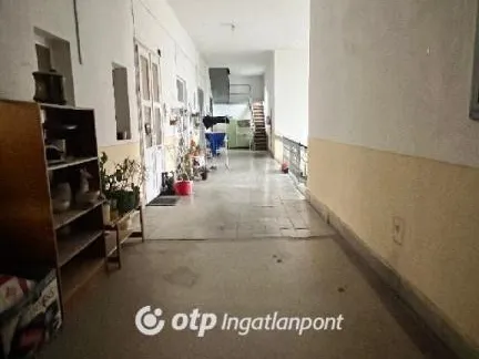 Eladó lakás Pápa 33 nm