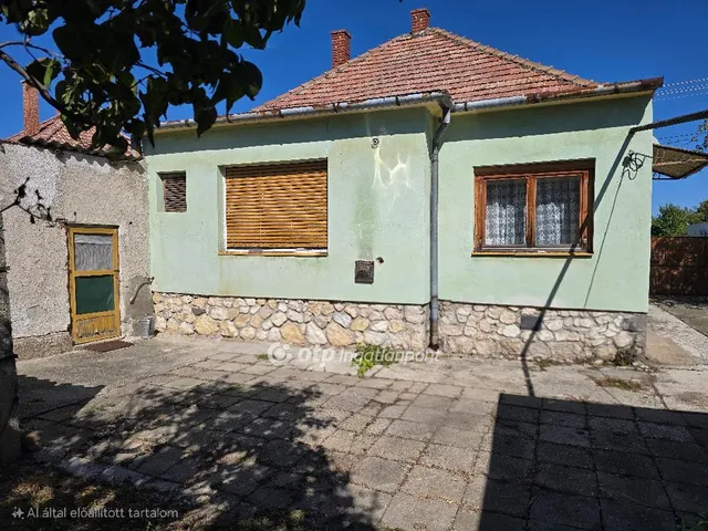 Eladó ház Pápa 76 nm