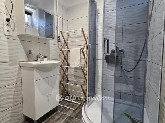 Eladó ház Bakonyság 91 nm