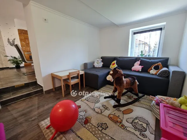 Eladó ház Bakonyság 91 nm