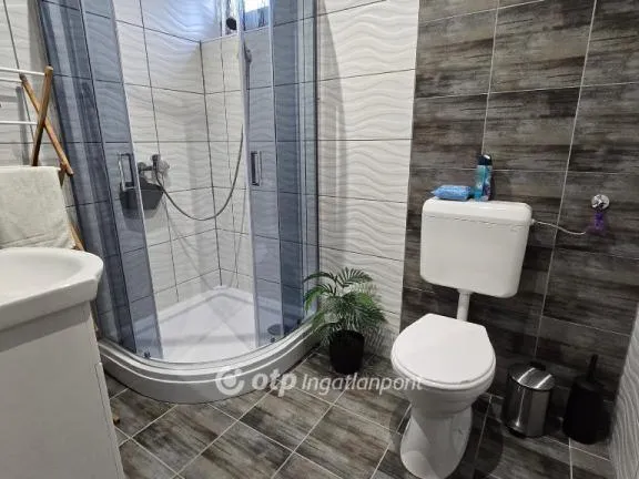 Eladó ház Bakonyság 91 nm