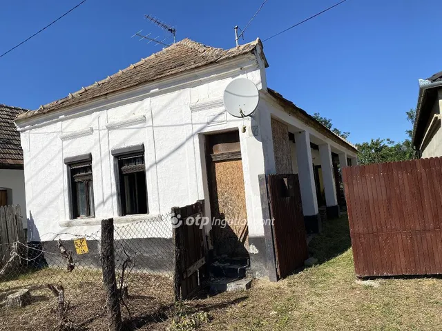 Eladó ház Bakonyszücs 77 nm