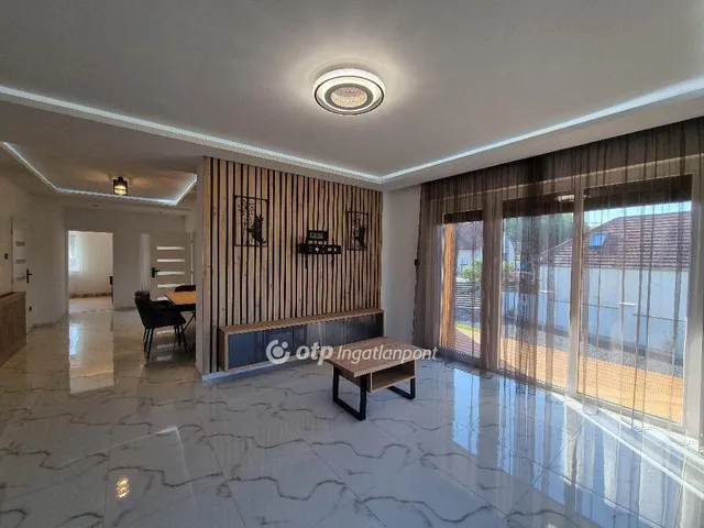 Eladó ház Döbrönte 183 nm