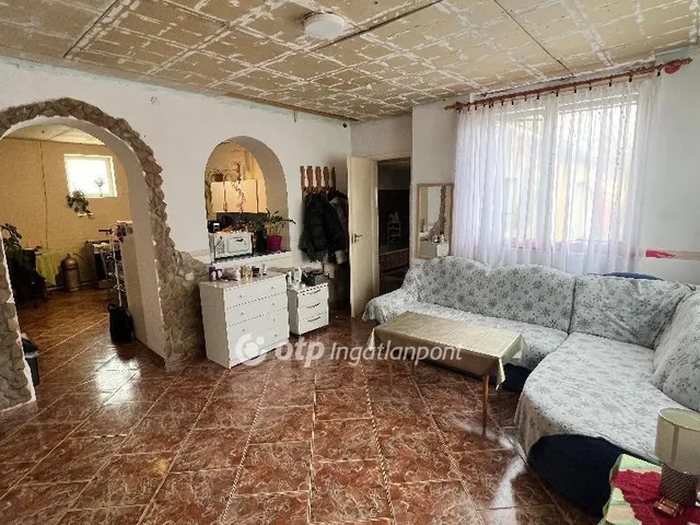 Eladó ház Adásztevel 84 nm