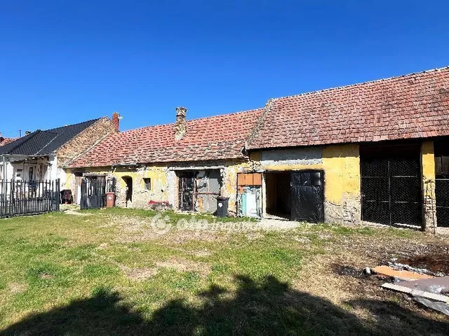 Eladó ház Ugod 170 nm