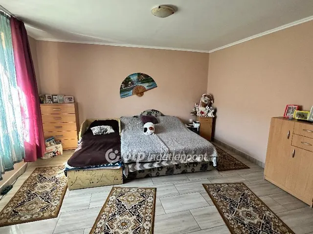 Eladó ház Ugod 170 nm