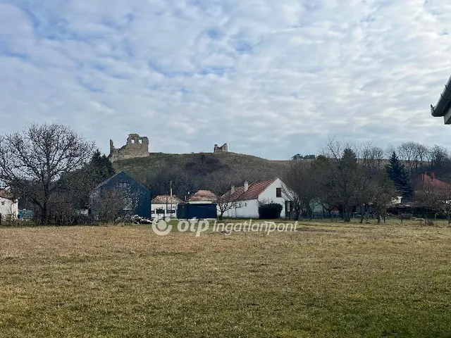 Eladó ház Döbrönte 220 nm