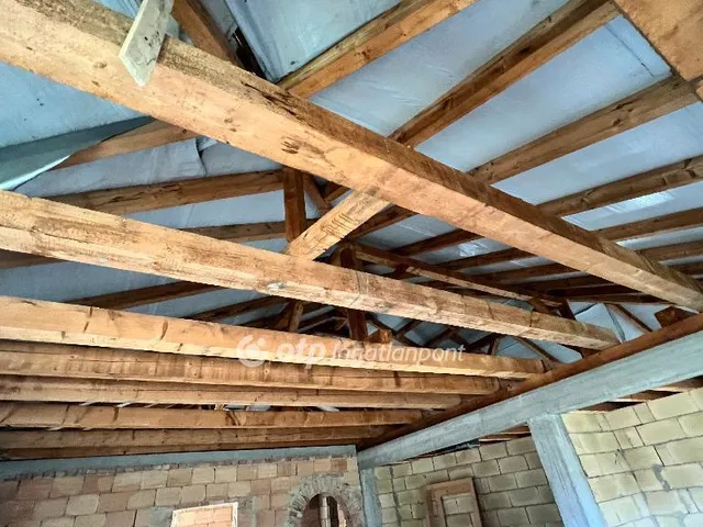 Eladó ház Döbrönte 220 nm