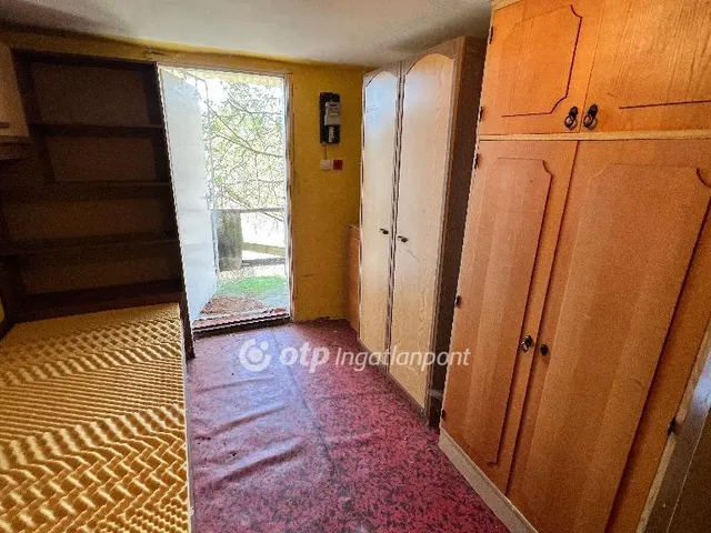 Eladó telek Pápa, Törzsökhegy 1656 nm