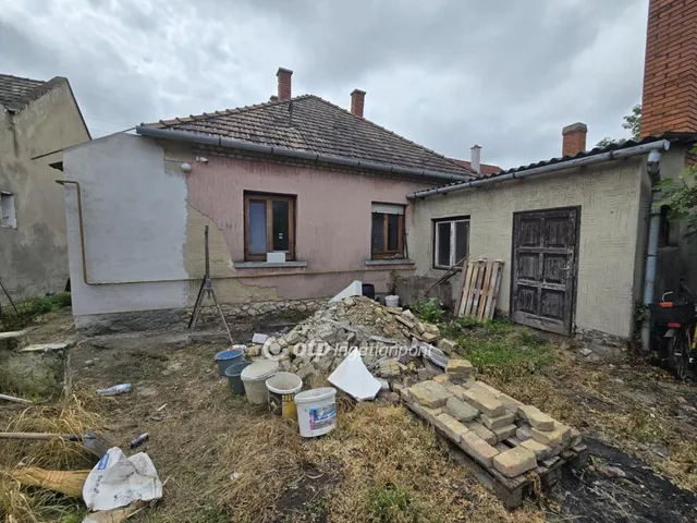 Eladó ház Pápa 95 nm