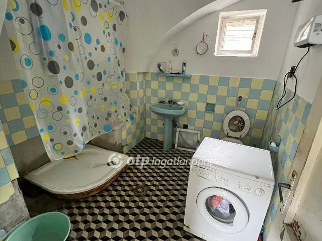 Eladó ház Pápa, Belváros 140 nm