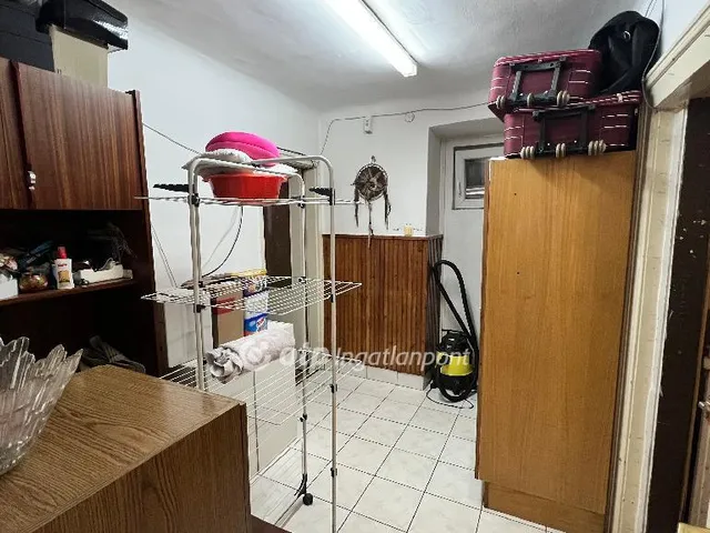 Eladó ház Pápa, Belváros 140 nm