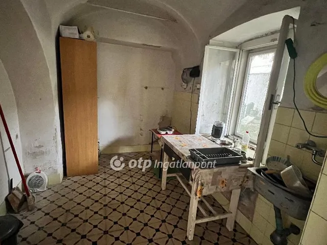 Eladó ház Pápa, Belváros 140 nm