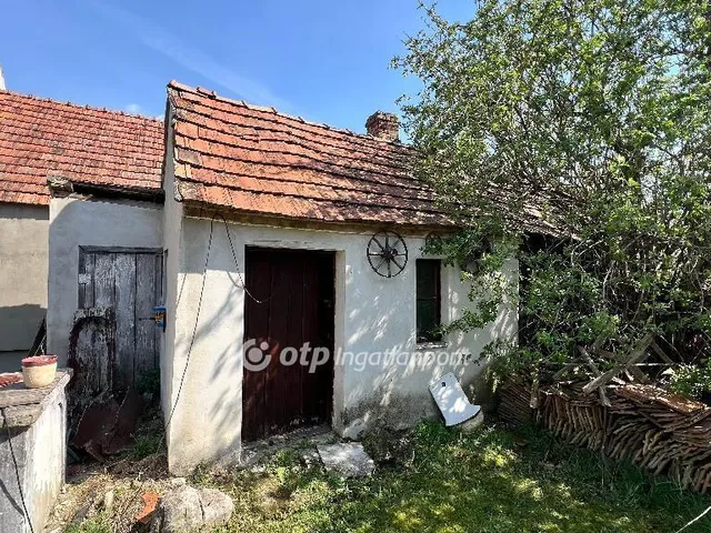 Eladó ház Nemesgörzsöny 87 nm