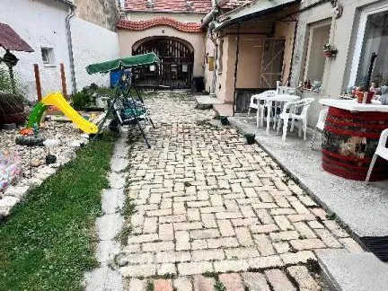 Eladó lakás Pápa, Belváros 57 nm