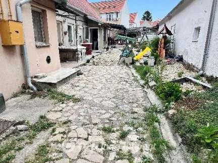 Eladó lakás Pápa, Belváros 57 nm