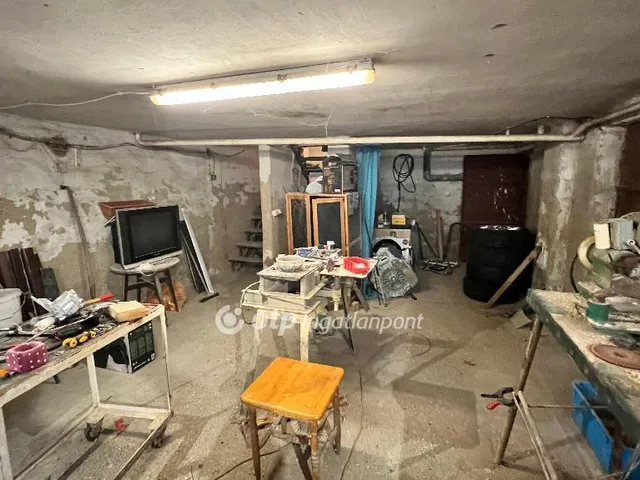 Eladó ház Pápa, Kéttornyúlak 150 nm