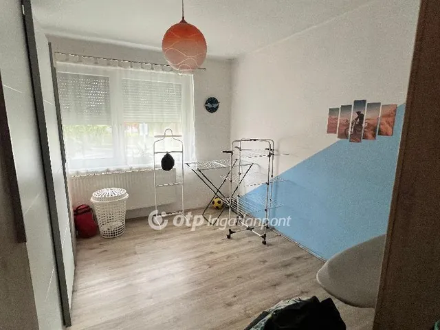 Eladó ház Pápa, Kéttornyúlak 150 nm
