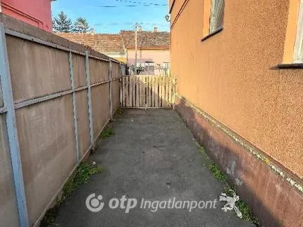 Eladó lakás Pápa 149 nm