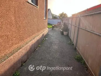Eladó lakás Pápa 149 nm