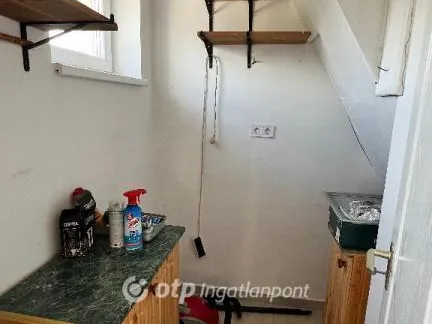 Eladó lakás Pápa, Belváros 75 nm