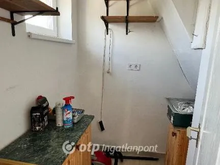 Eladó lakás Pápa, Belváros 75 nm