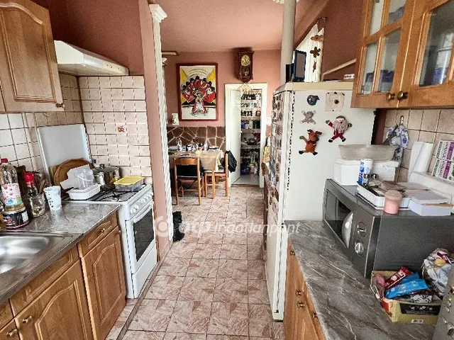 Eladó lakás Pápa, Belváros 75 nm