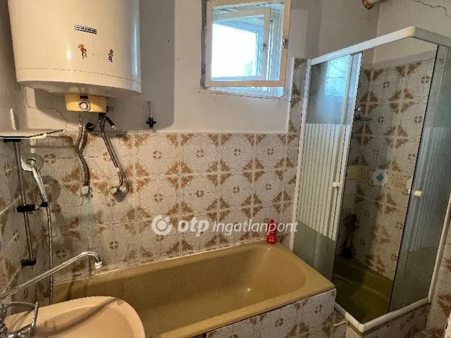 Eladó ház Ugod 215 nm