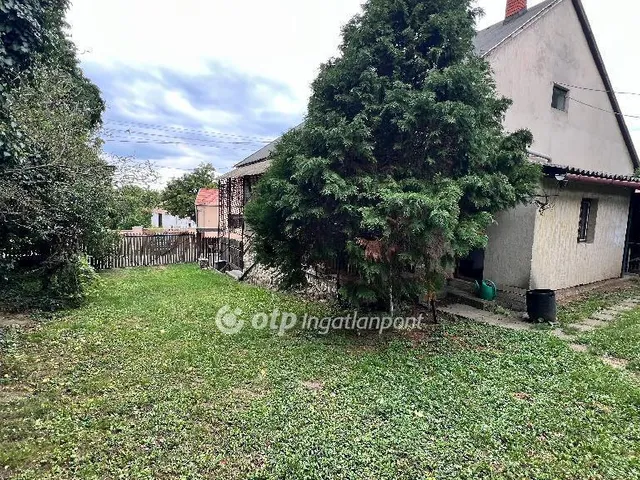 Eladó ház Ugod 215 nm