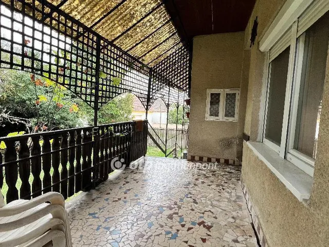 Eladó ház Ugod 215 nm