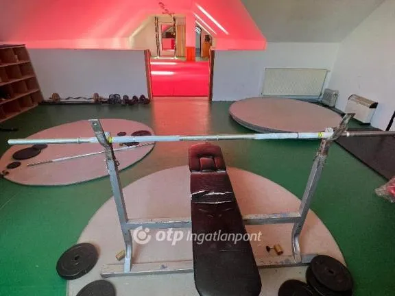 Eladó ház Pápa 471 nm