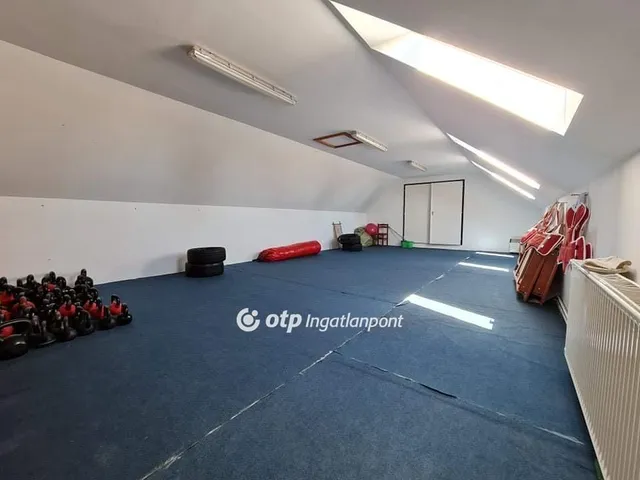 Eladó ház Pápa 471 nm