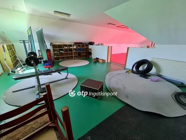 Eladó ház Pápa 471 nm