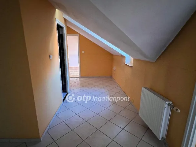 Eladó lakás Pápa 146 nm