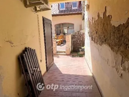 Eladó lakás Pápa 146 nm