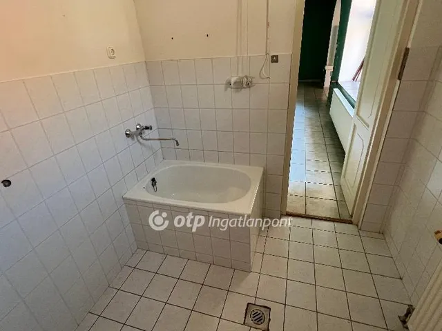 Eladó lakás Pápa 146 nm